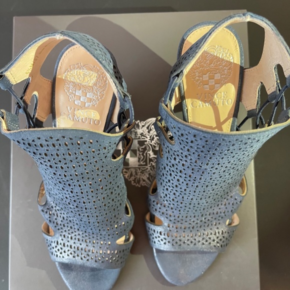 Vince Camuto Eadon Sandal - Picture 7 of 7